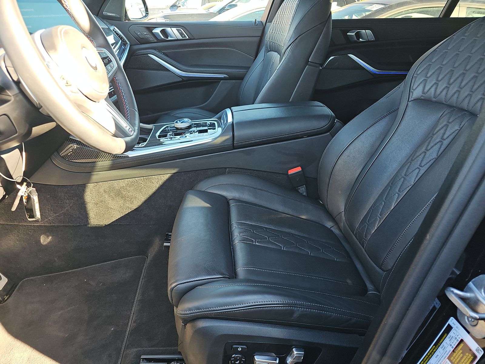 2026 BMW X7 M60i AWD