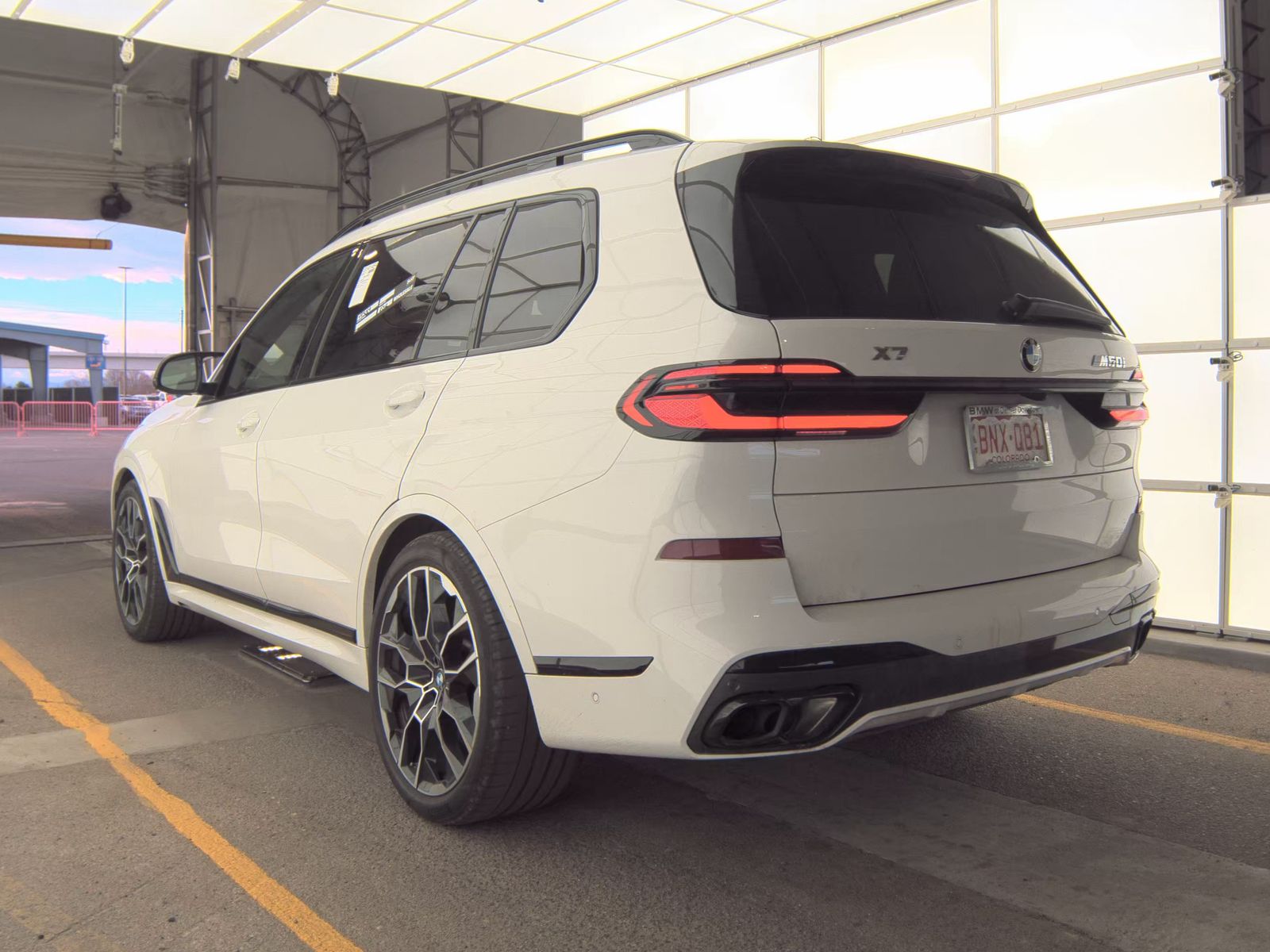 2026 BMW X7 M60i AWD