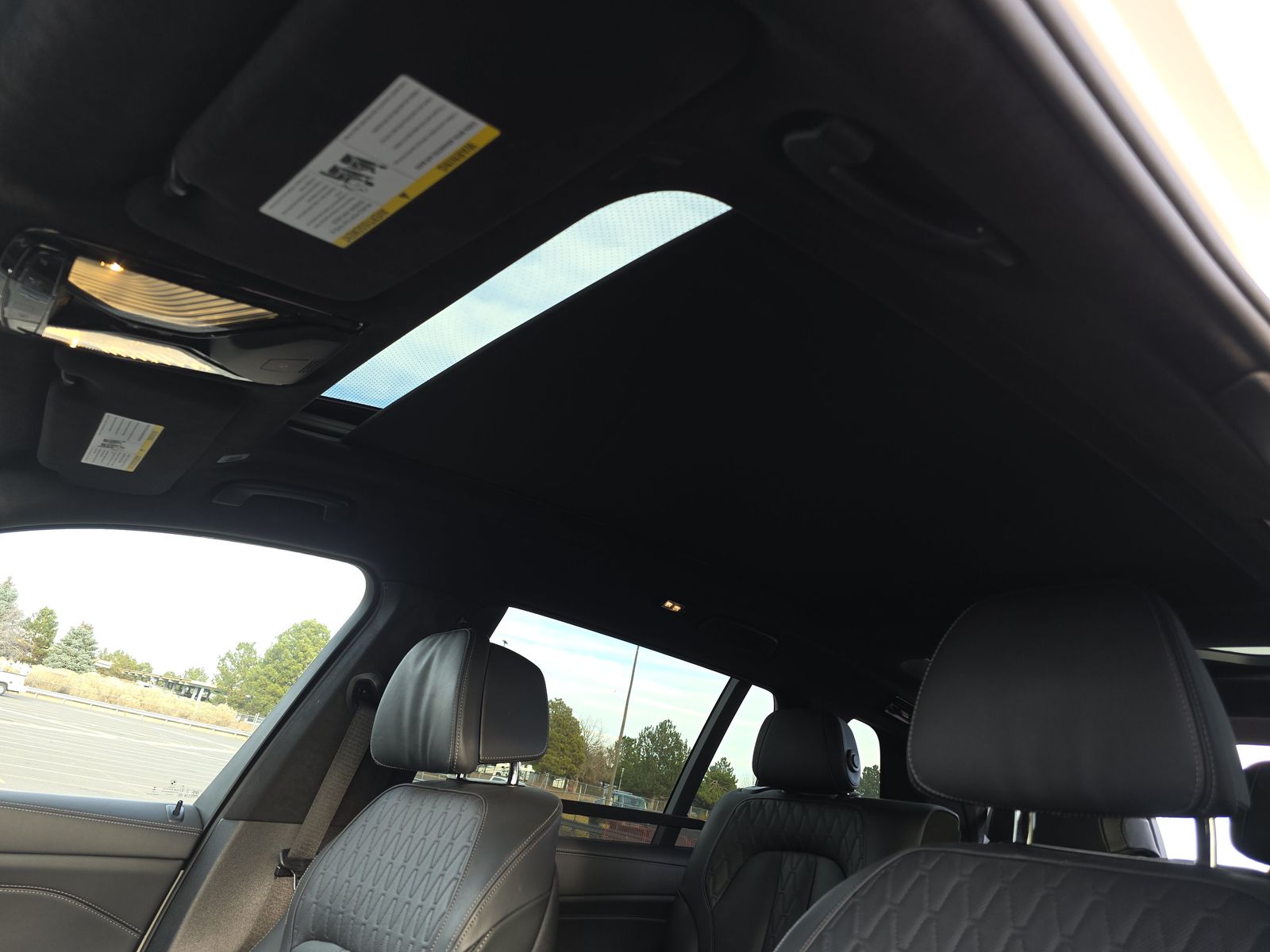 2026 BMW X7 M60i AWD