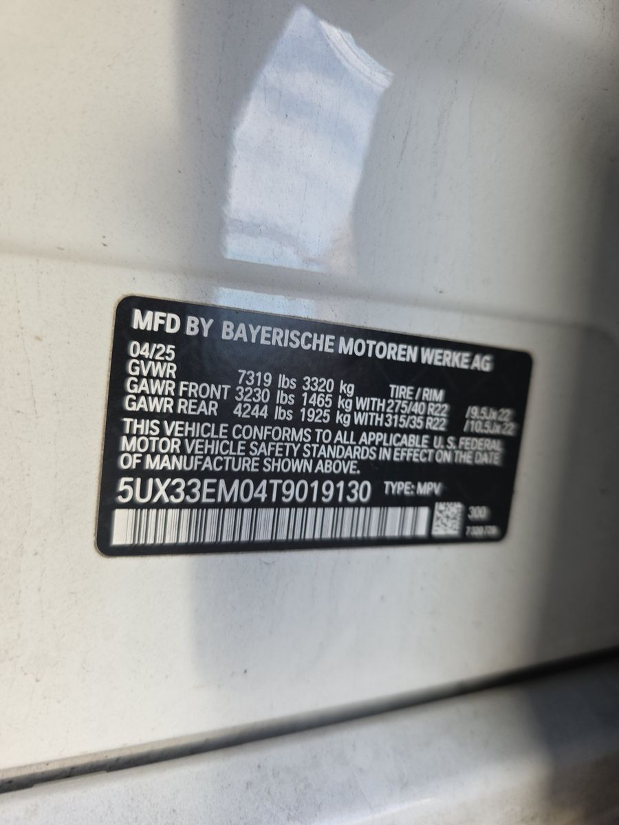 2026 BMW X7 M60i AWD