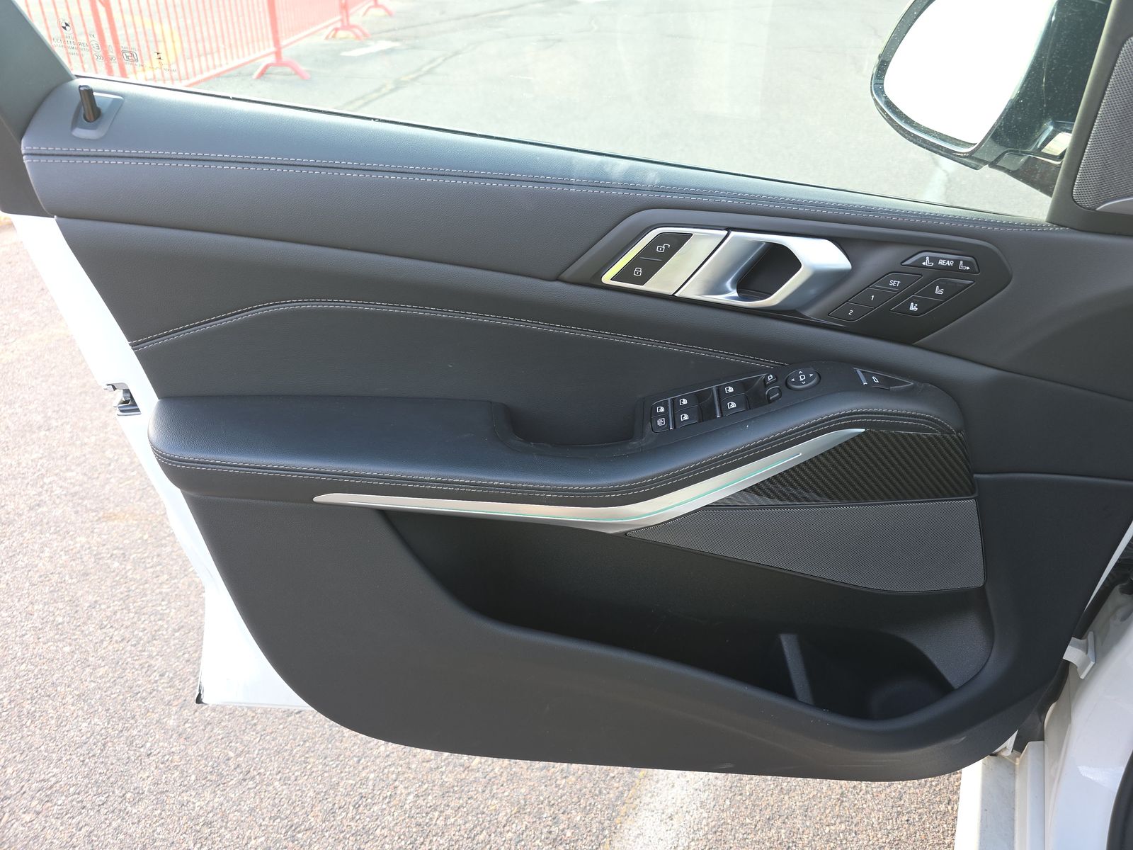 2026 BMW X7 M60i AWD