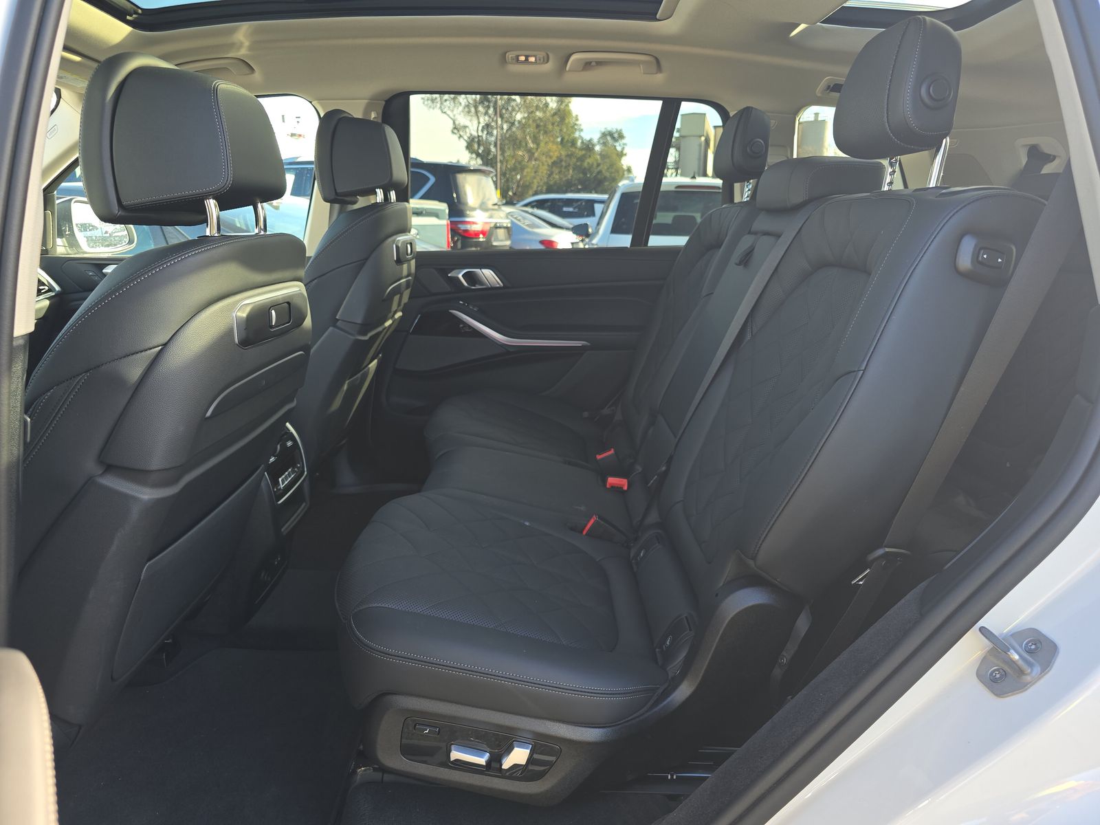 2026 BMW X7 xDrive40i AWD