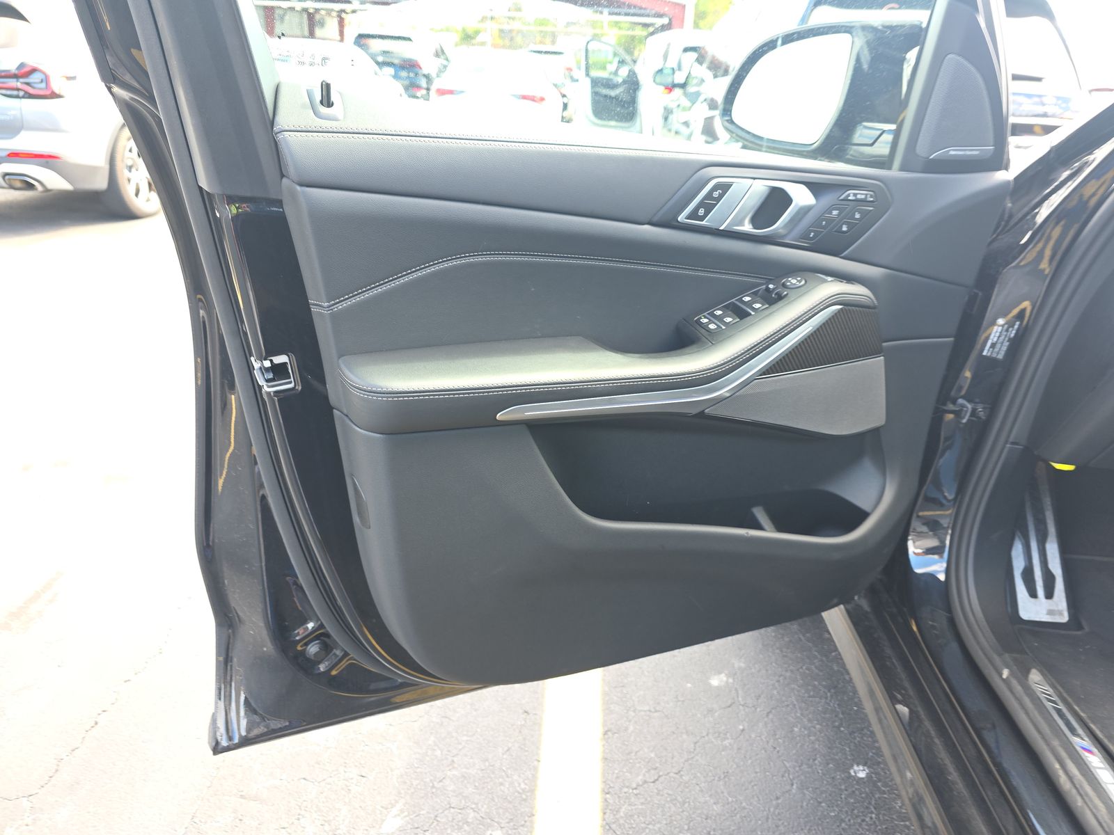 2026 BMW X7 M60i AWD