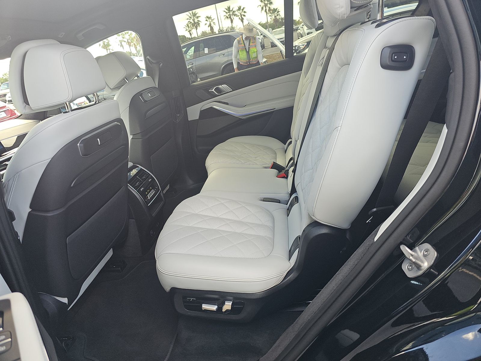 2026 BMW X7 xDrive40i AWD