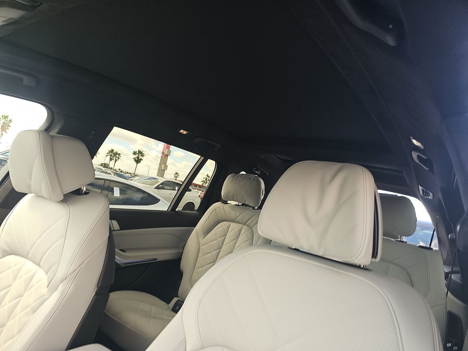 2026 BMW X7 xDrive40i AWD