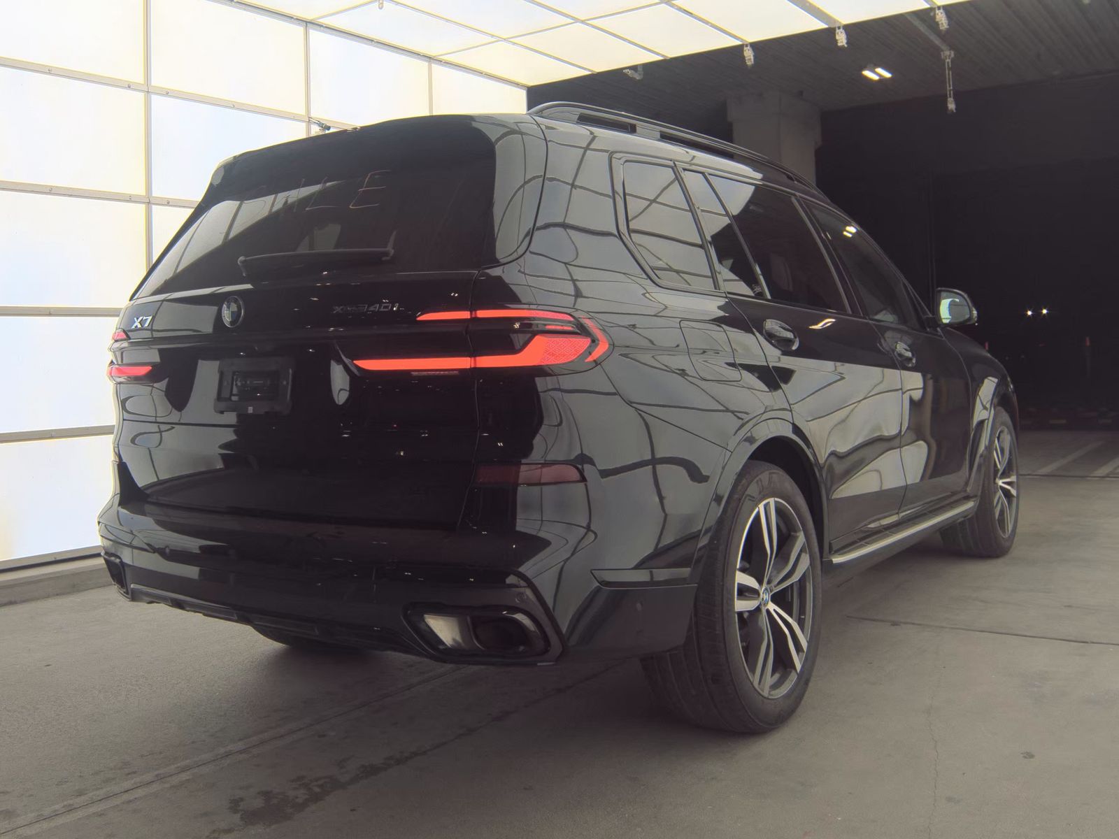 2026 BMW X7 xDrive40i AWD