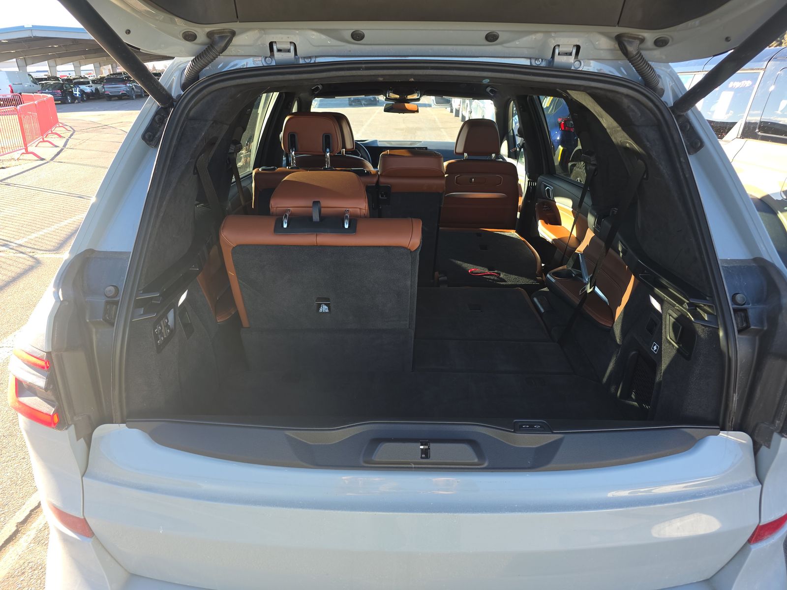 2026 BMW X7 M60i AWD