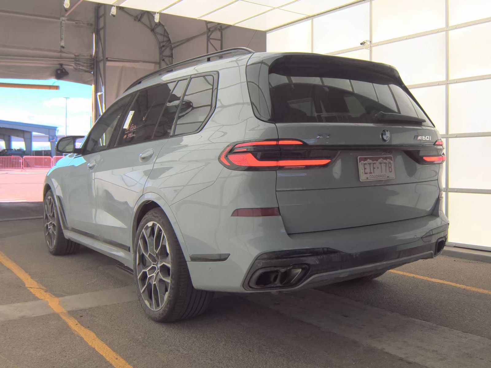 2026 BMW X7 M60i AWD