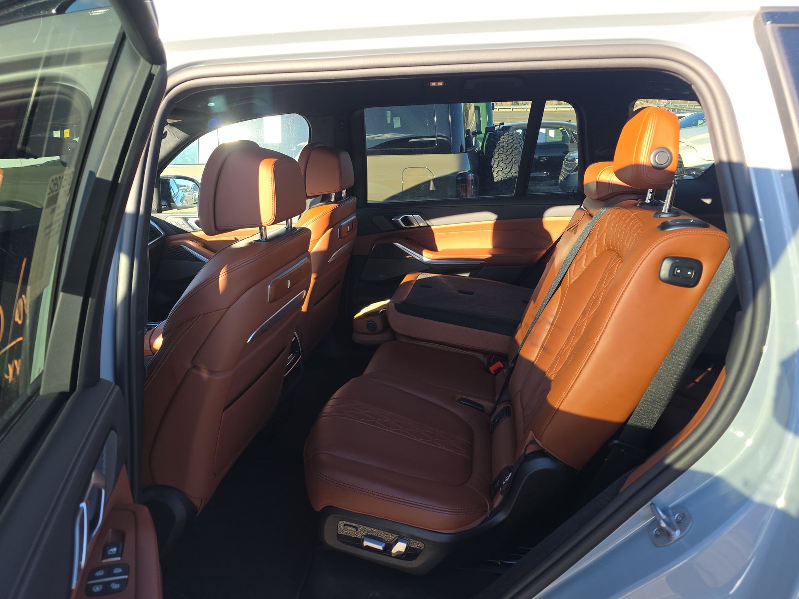 2026 BMW X7 M60i AWD