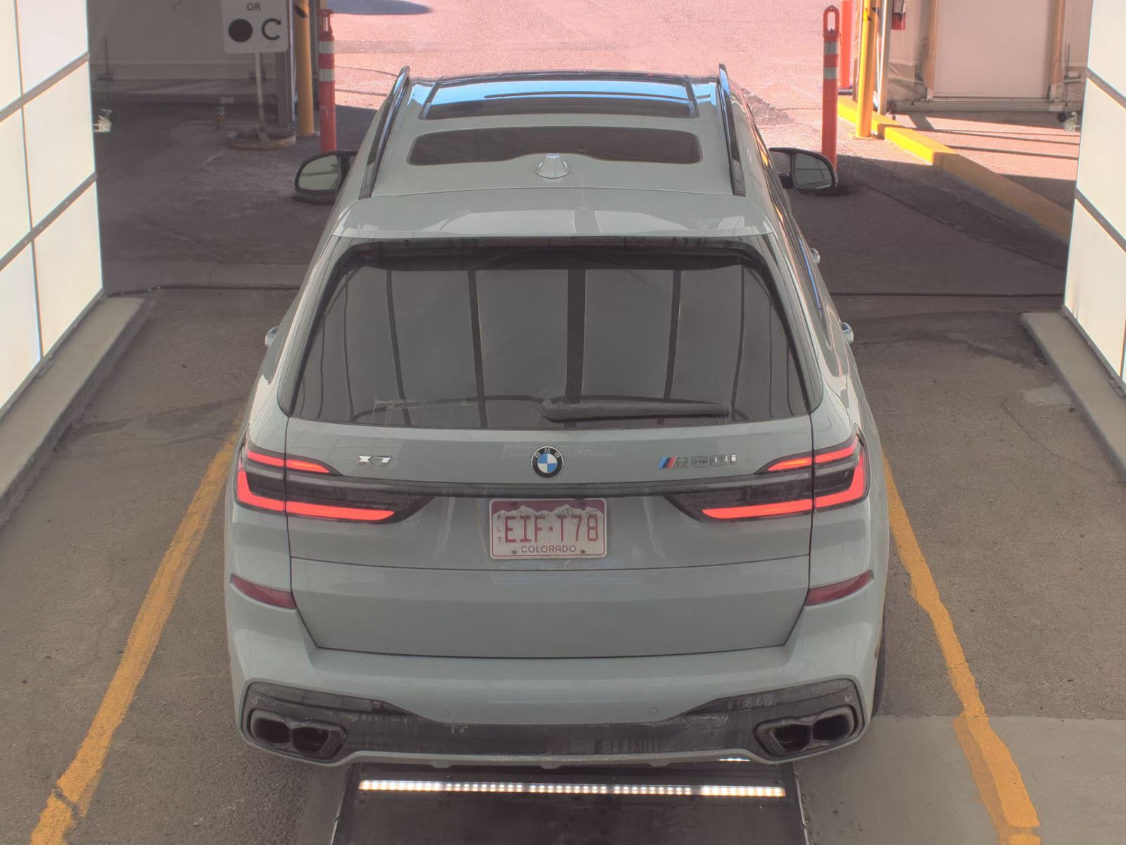 2026 BMW X7 M60i AWD