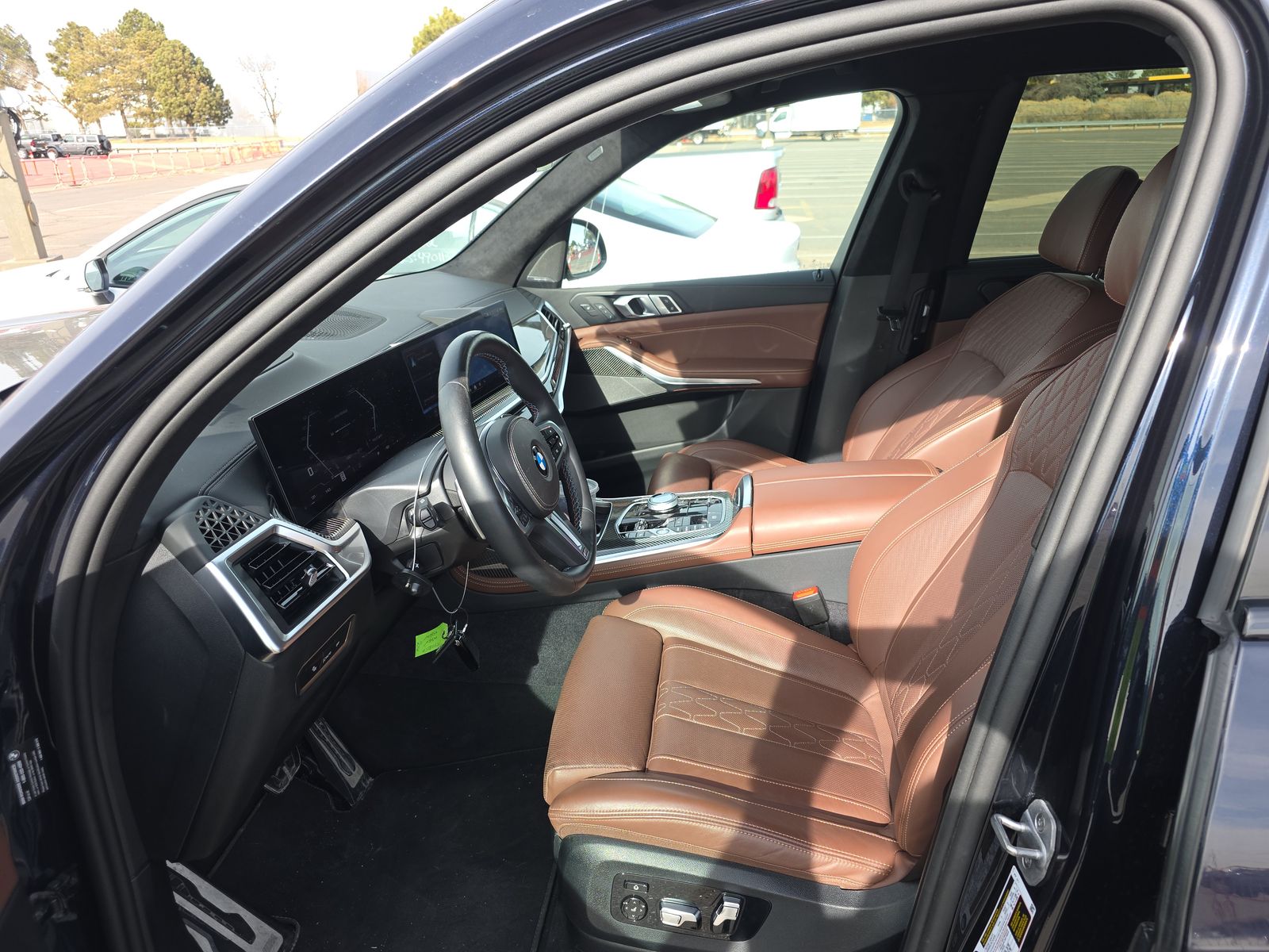 2026 BMW X7 M60i AWD