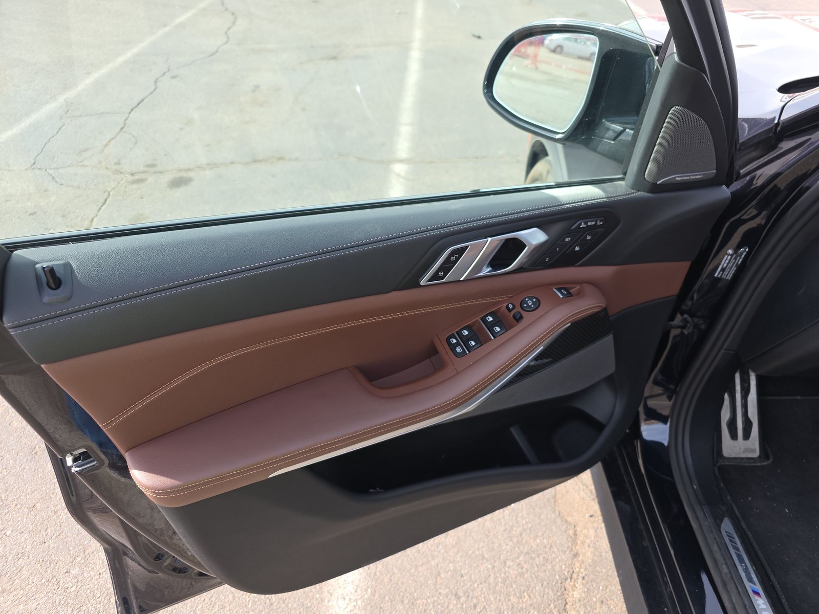 2026 BMW X7 M60i AWD