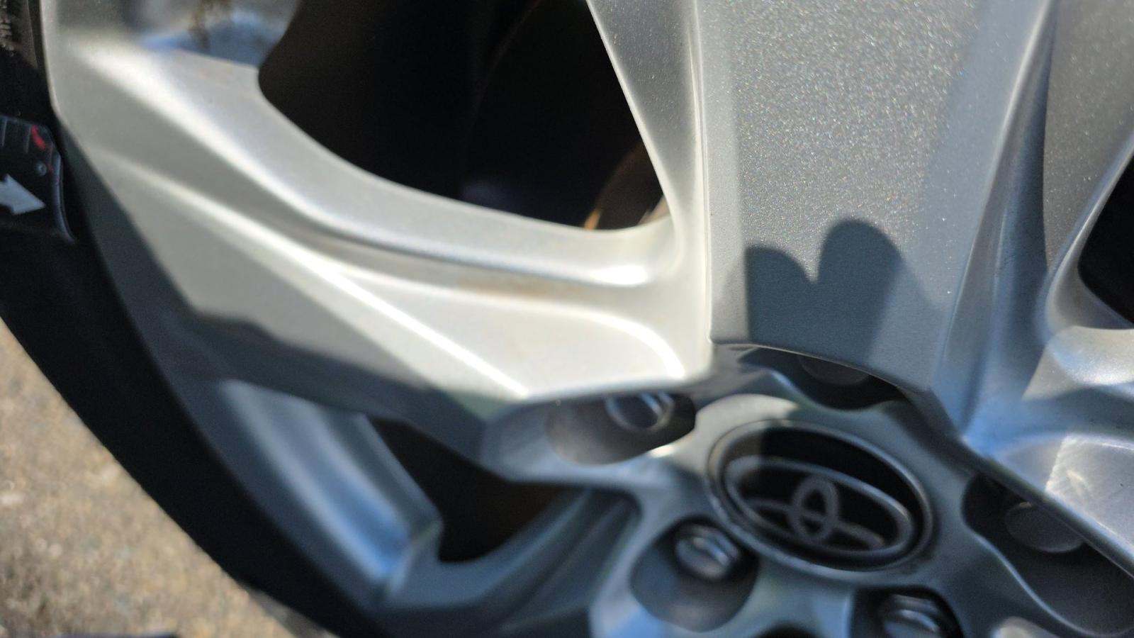 2021 Toyota RAV4 XLE FWD