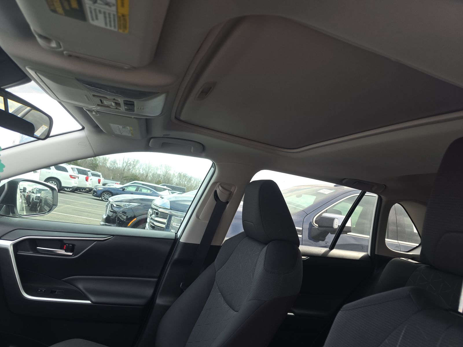 2024 Toyota RAV4 XLE FWD