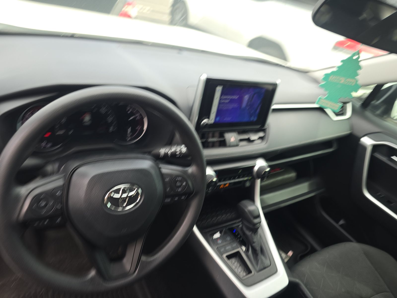 2024 Toyota RAV4 XLE FWD