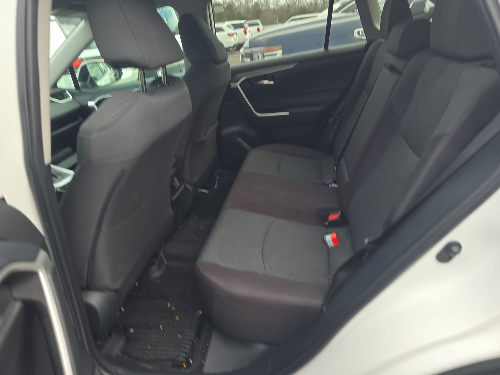 2024 Toyota RAV4 XLE FWD