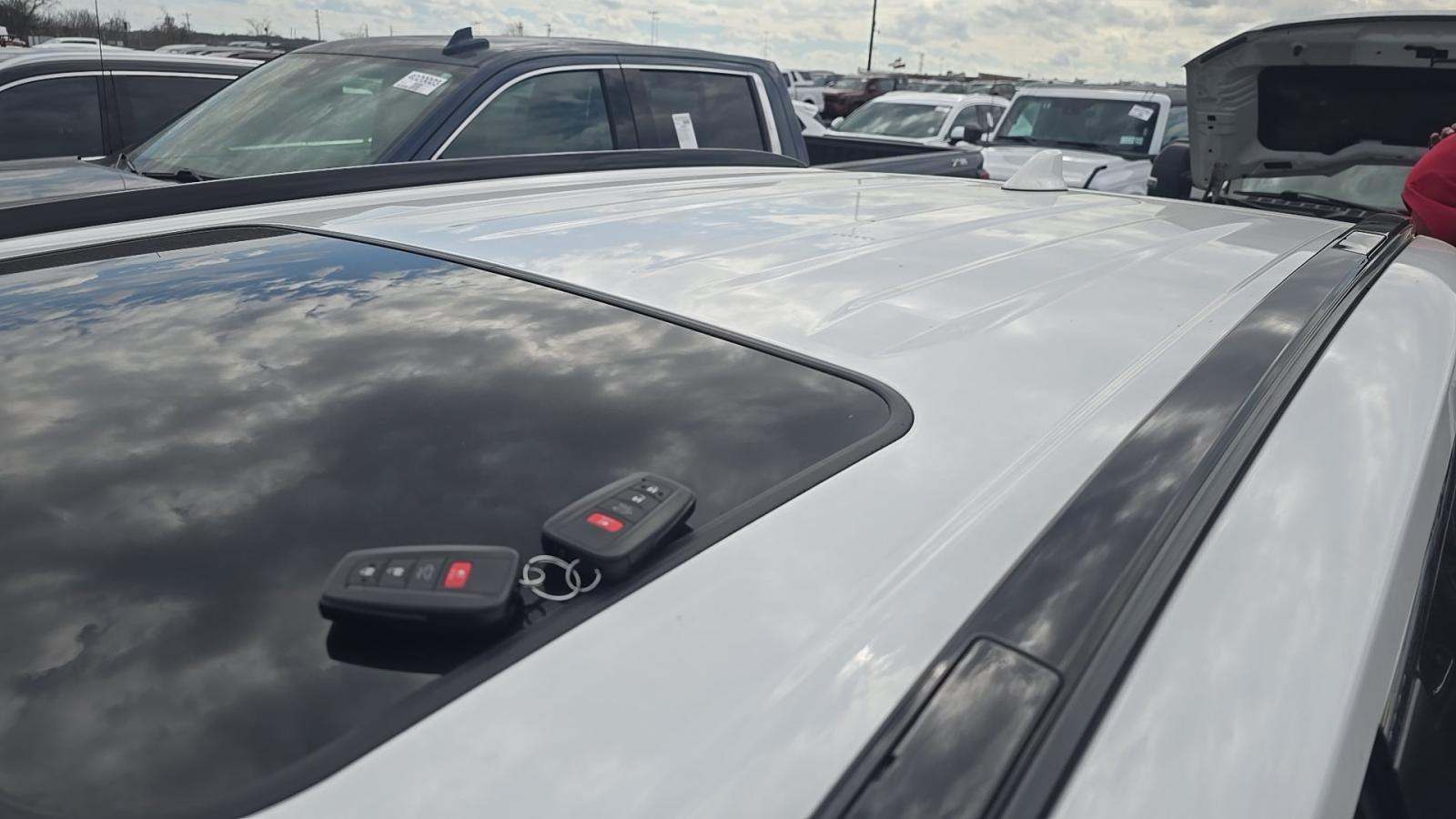 2024 Toyota RAV4 XLE FWD