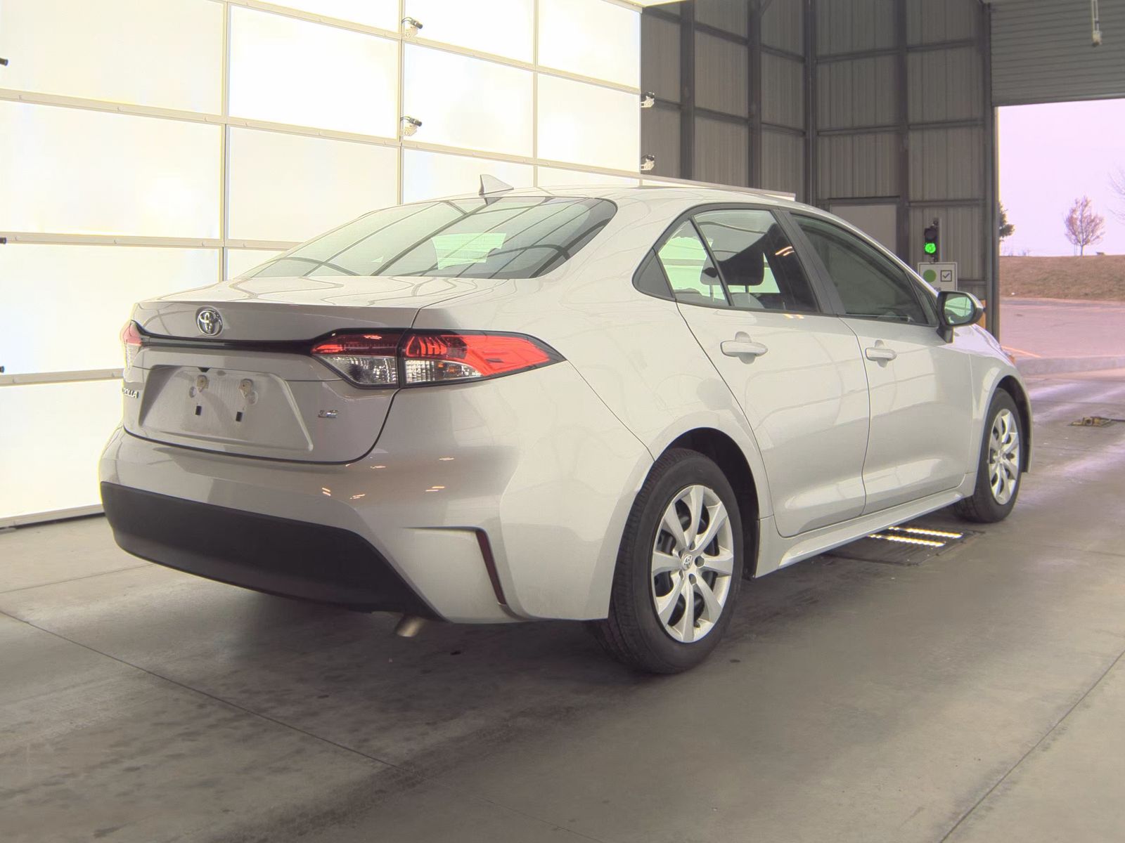 2025 Toyota Corolla LE FWD