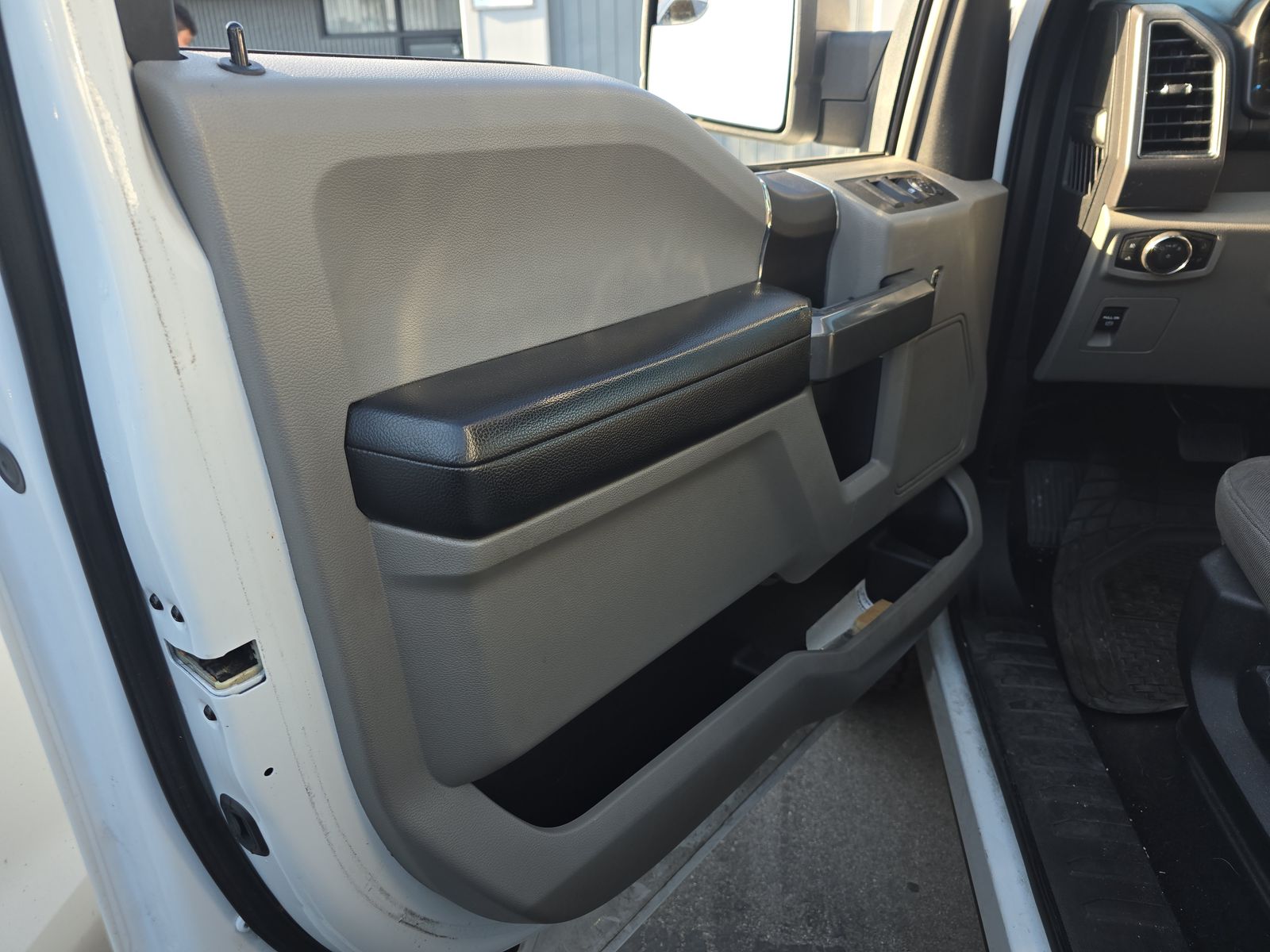 2018 Ford F-150 XLT RWD