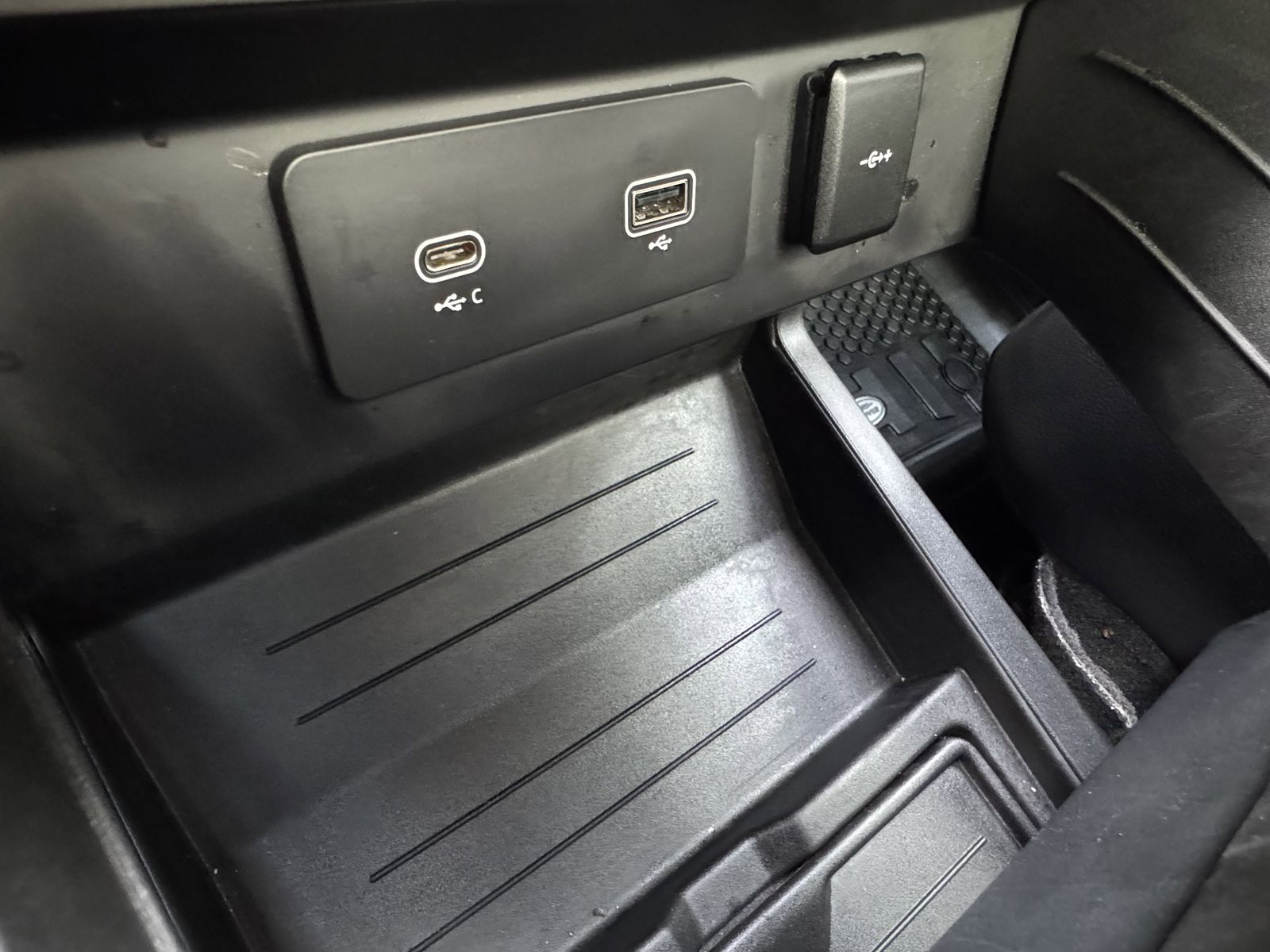 2023 Land Rover Defender 130 S AWD