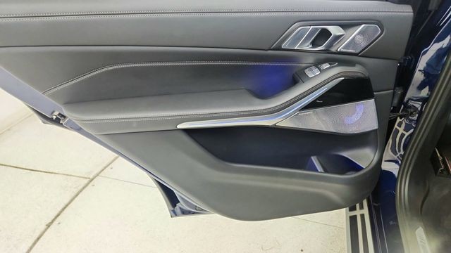 2024 BMW X7 xDrive40i AWD