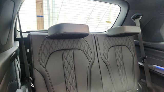 2024 BMW X7 xDrive40i AWD