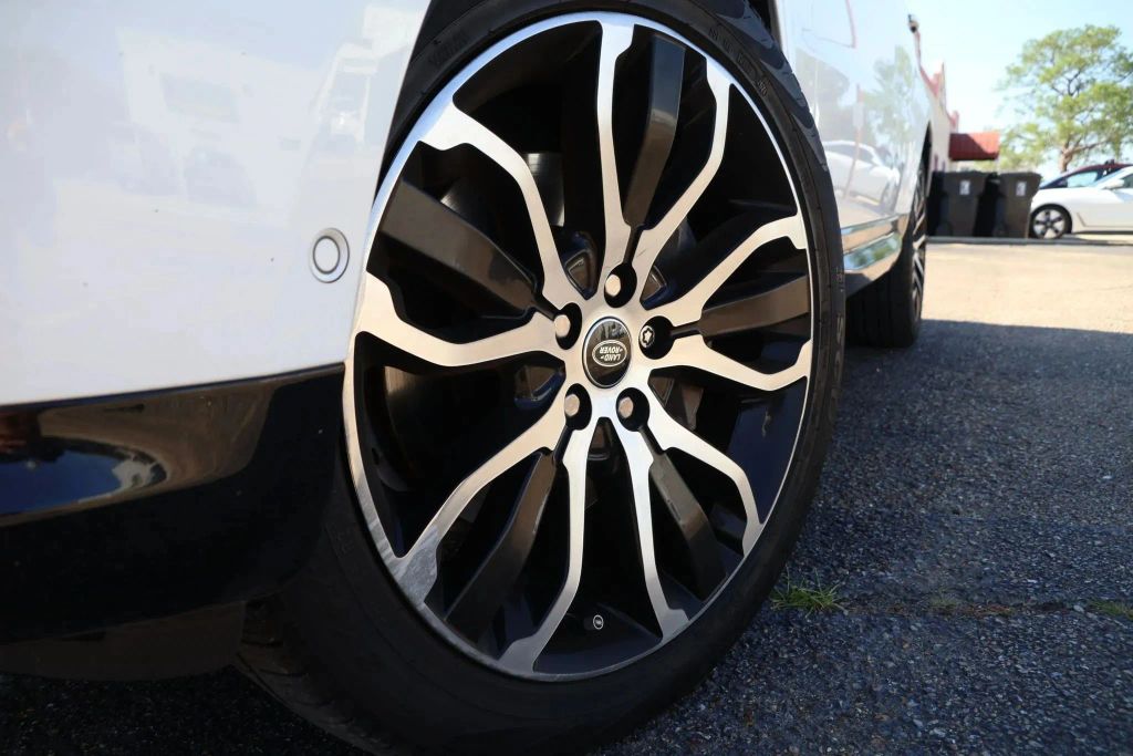 2022 Land Rover Range Rover Sport HSE Silver Edition AWD