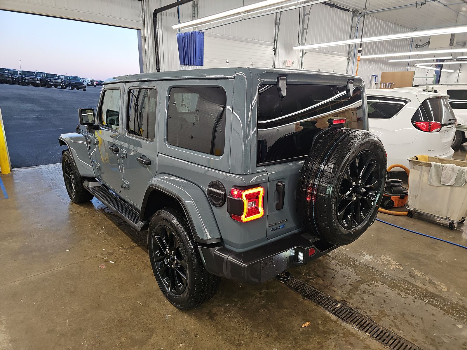 JEEP WRANGLER - 7