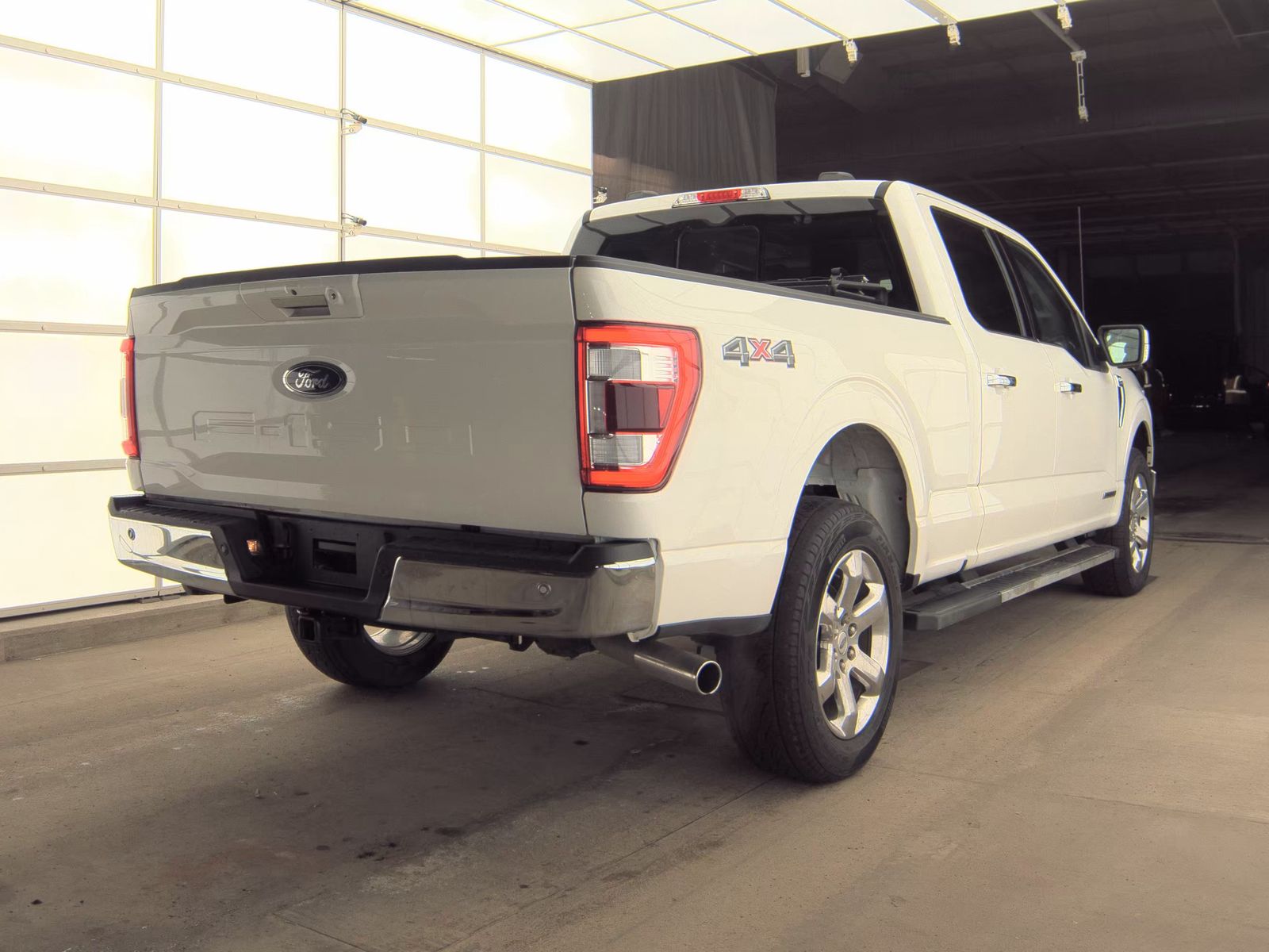 2023 Ford F-150 Hybrid Lariat AWD