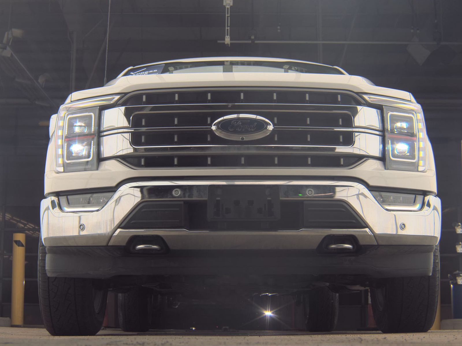 2023 Ford F-150 Hybrid Lariat AWD