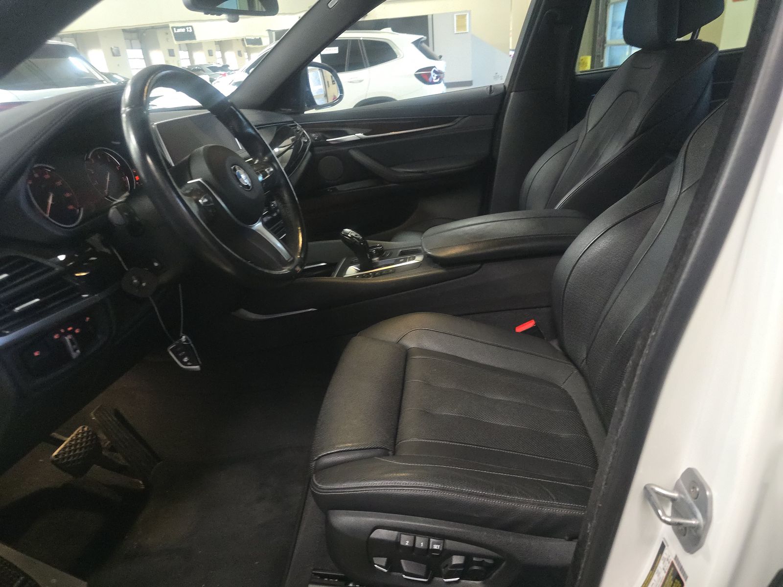 2017 BMW X6 xDrive50i AWD