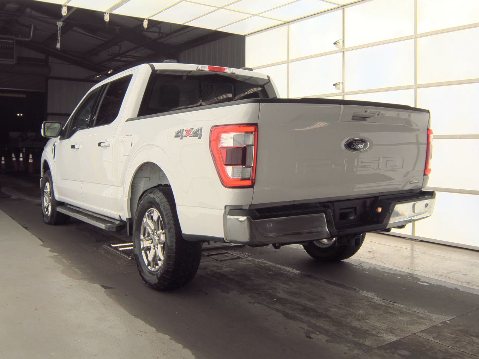 2023 Ford F-150 Lariat AWD