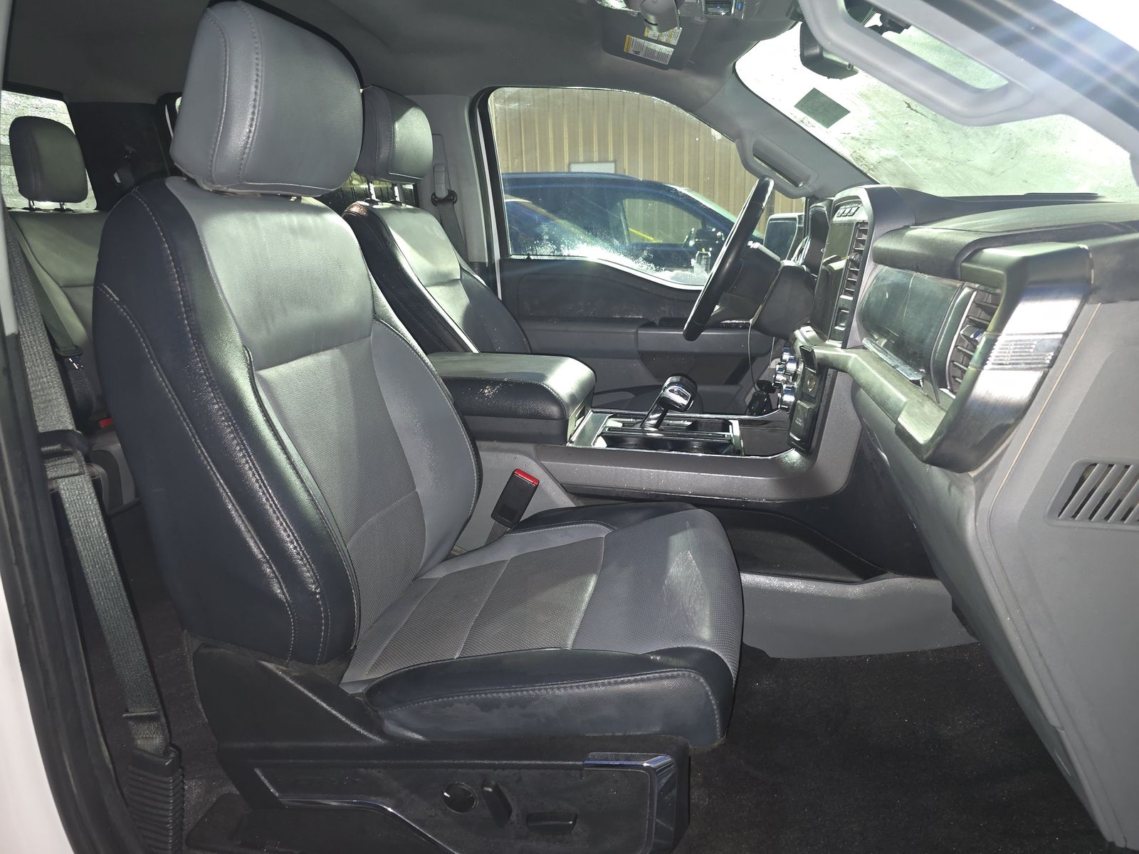 2023 Ford F-150 Lariat AWD