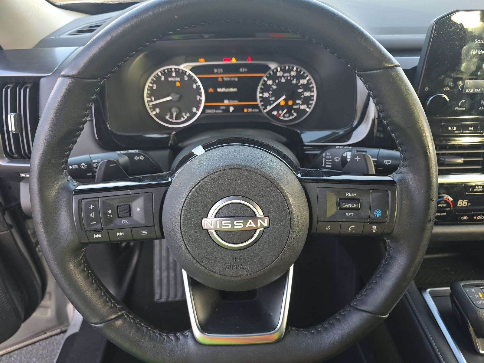 2023 Nissan Pathfinder SL AWD