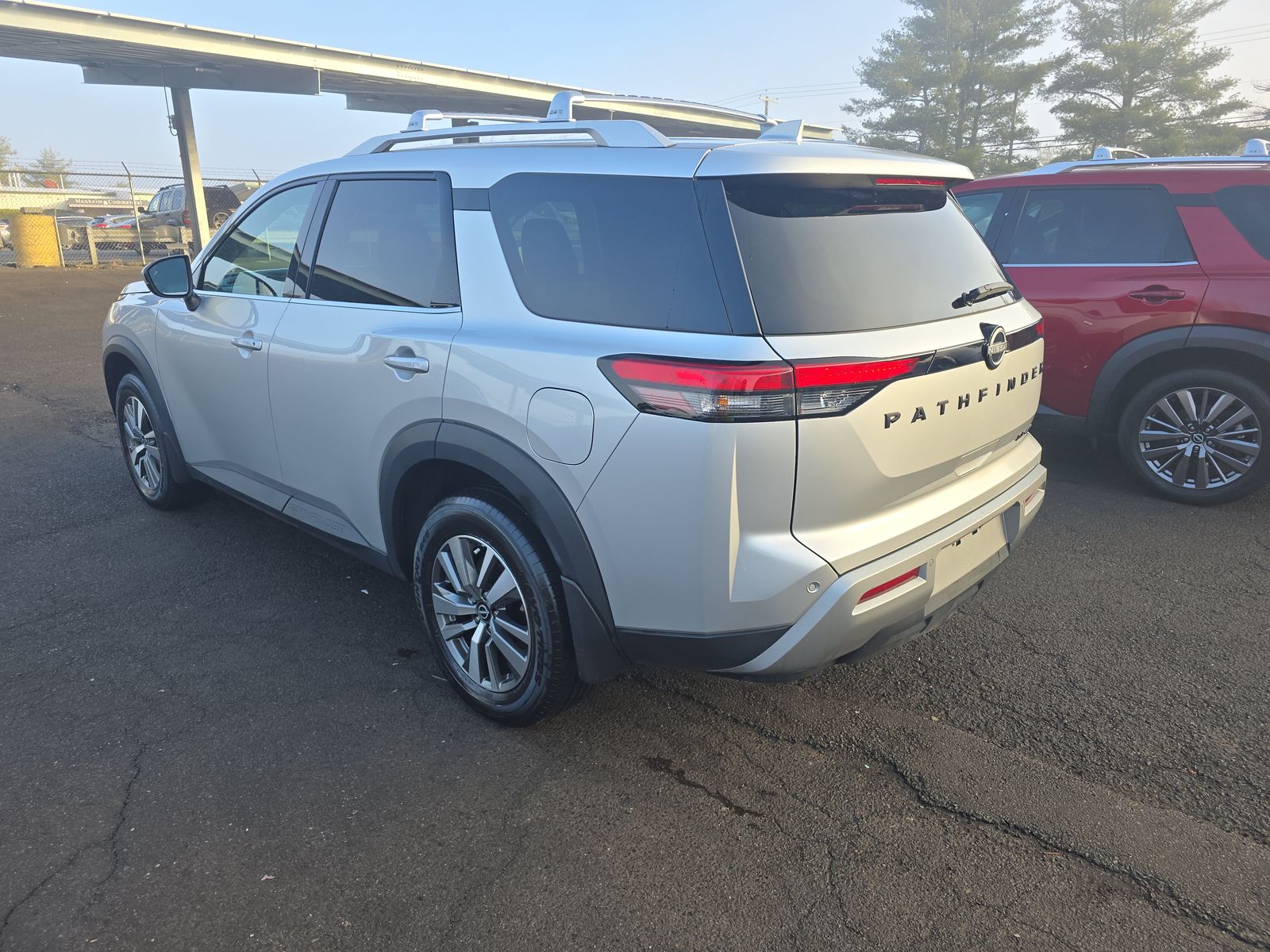 2023 Nissan Pathfinder SL AWD