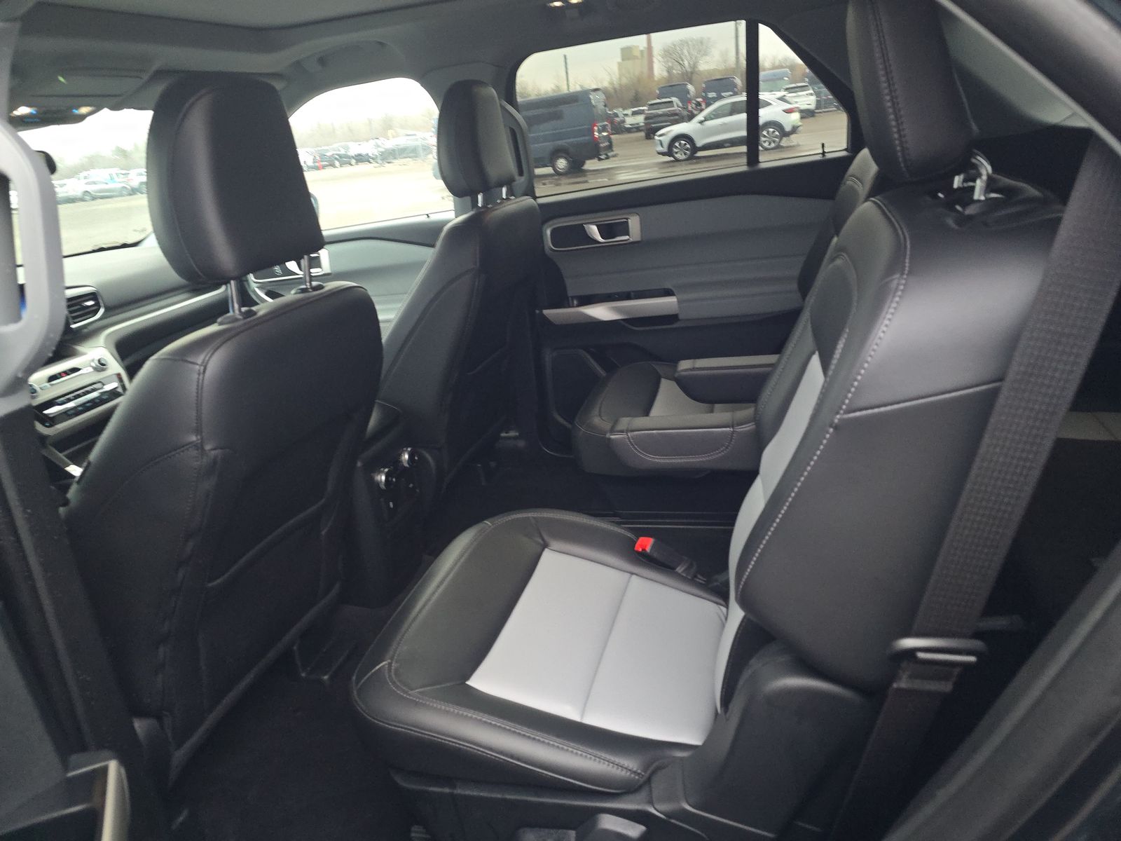 2024 Ford Explorer XLT AWD