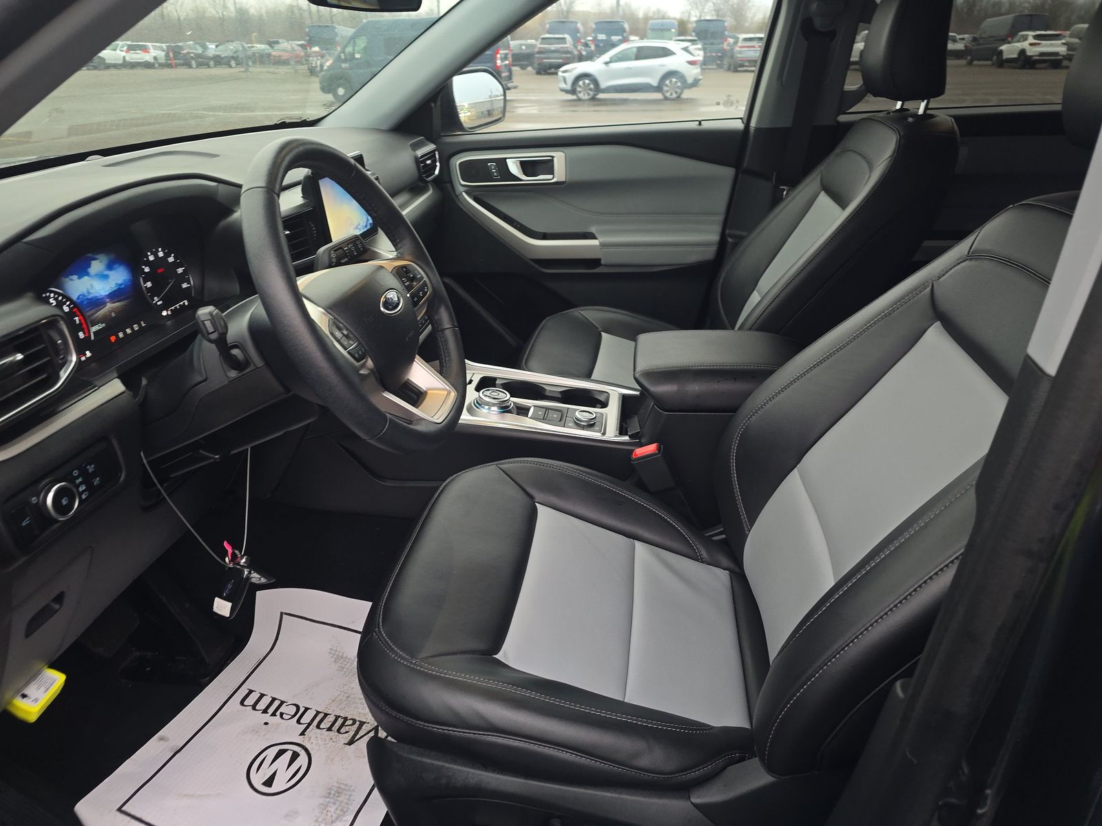 2024 Ford Explorer XLT AWD