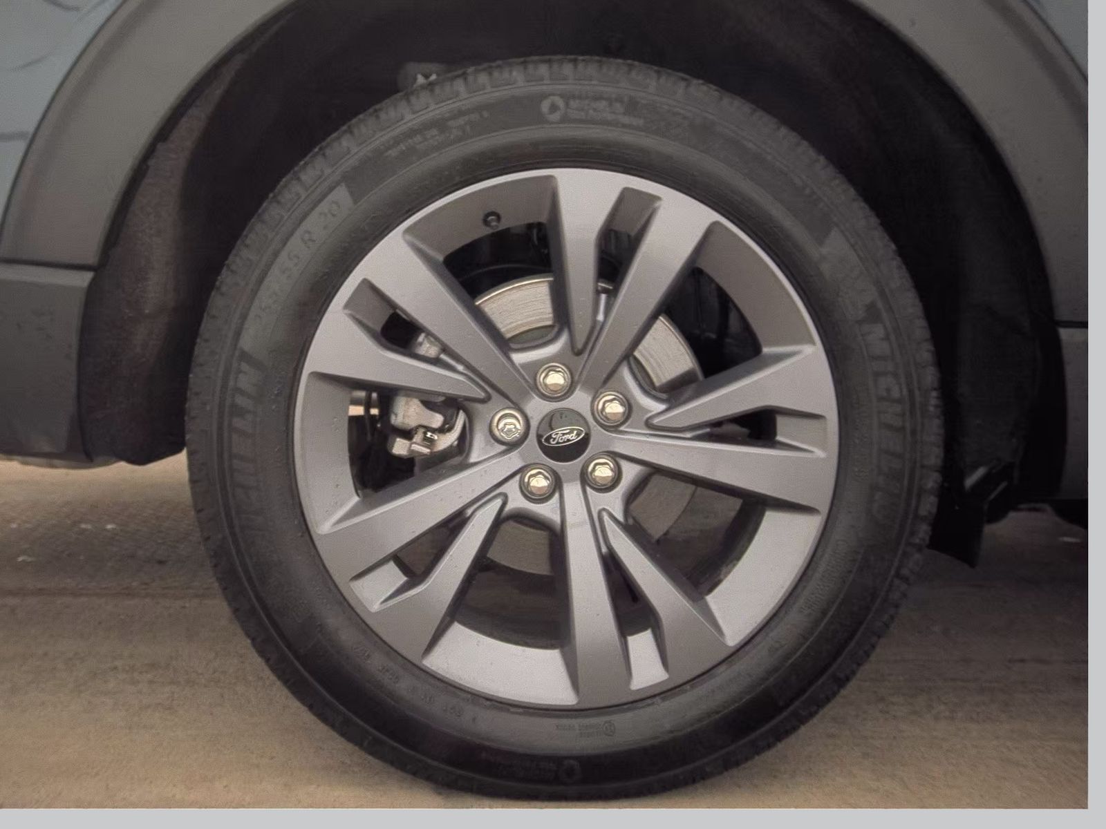 2024 Ford Explorer XLT AWD