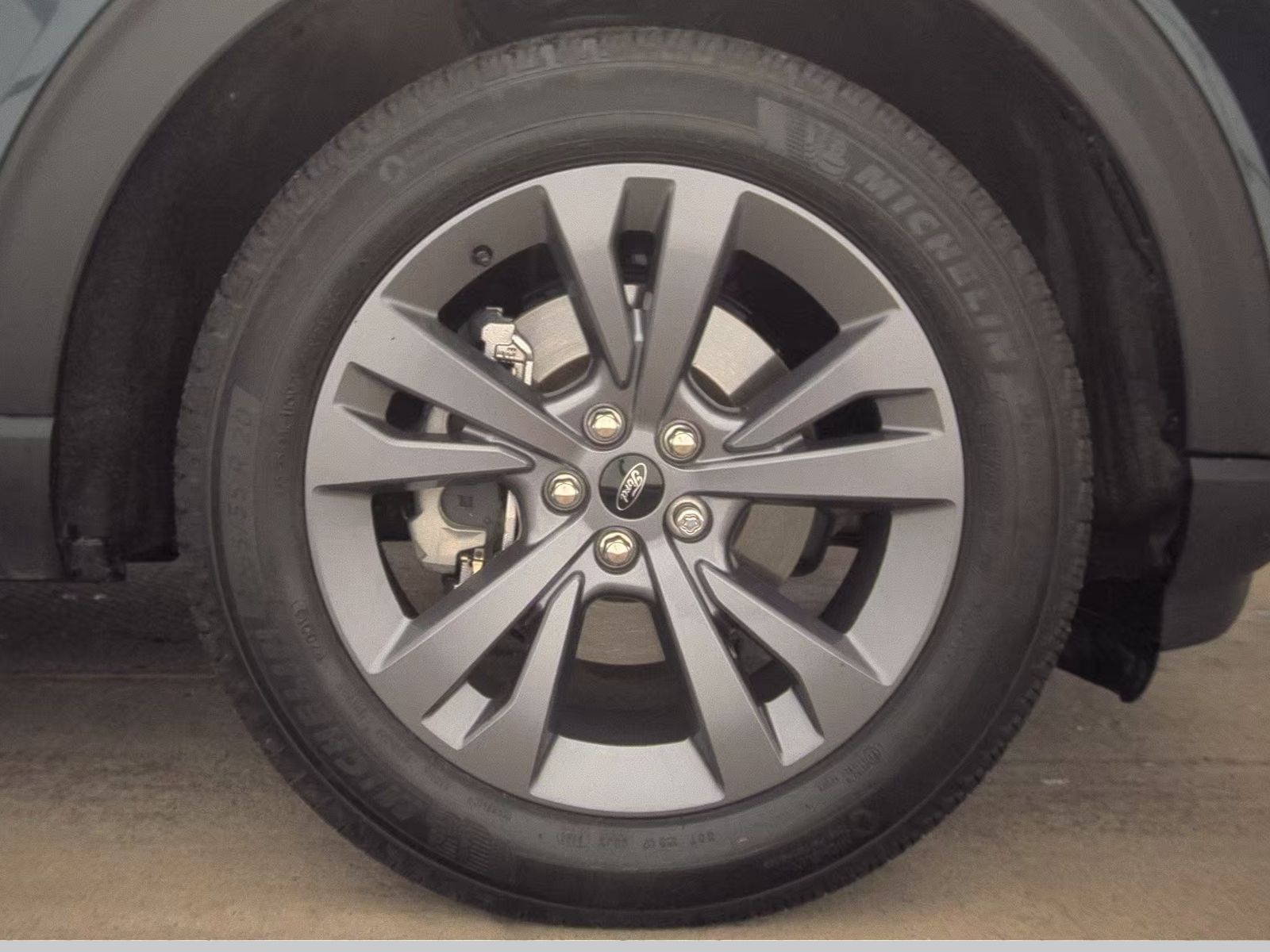 2024 Ford Explorer XLT AWD