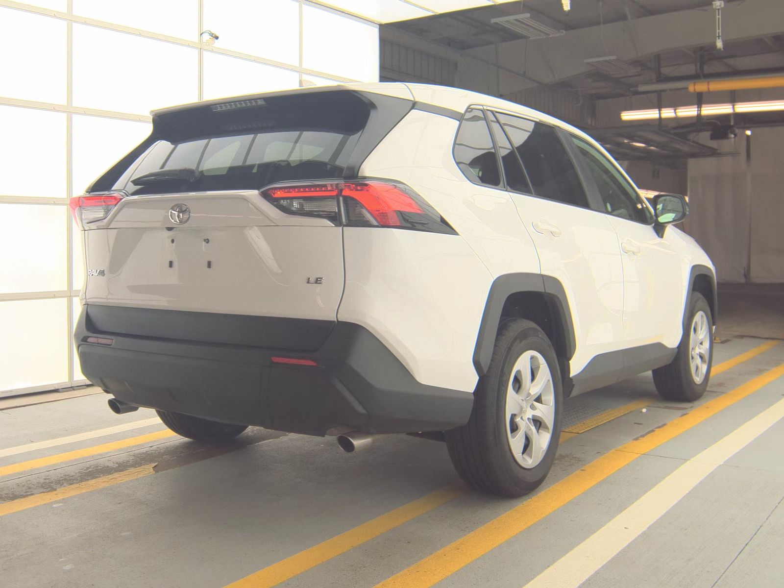 2025 Toyota RAV4 LE FWD