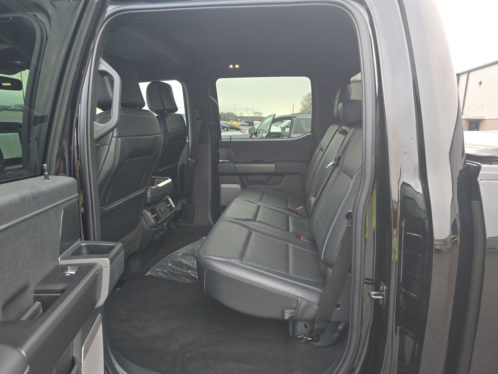 2025 Ford F-150 Hybrid Lariat AWD