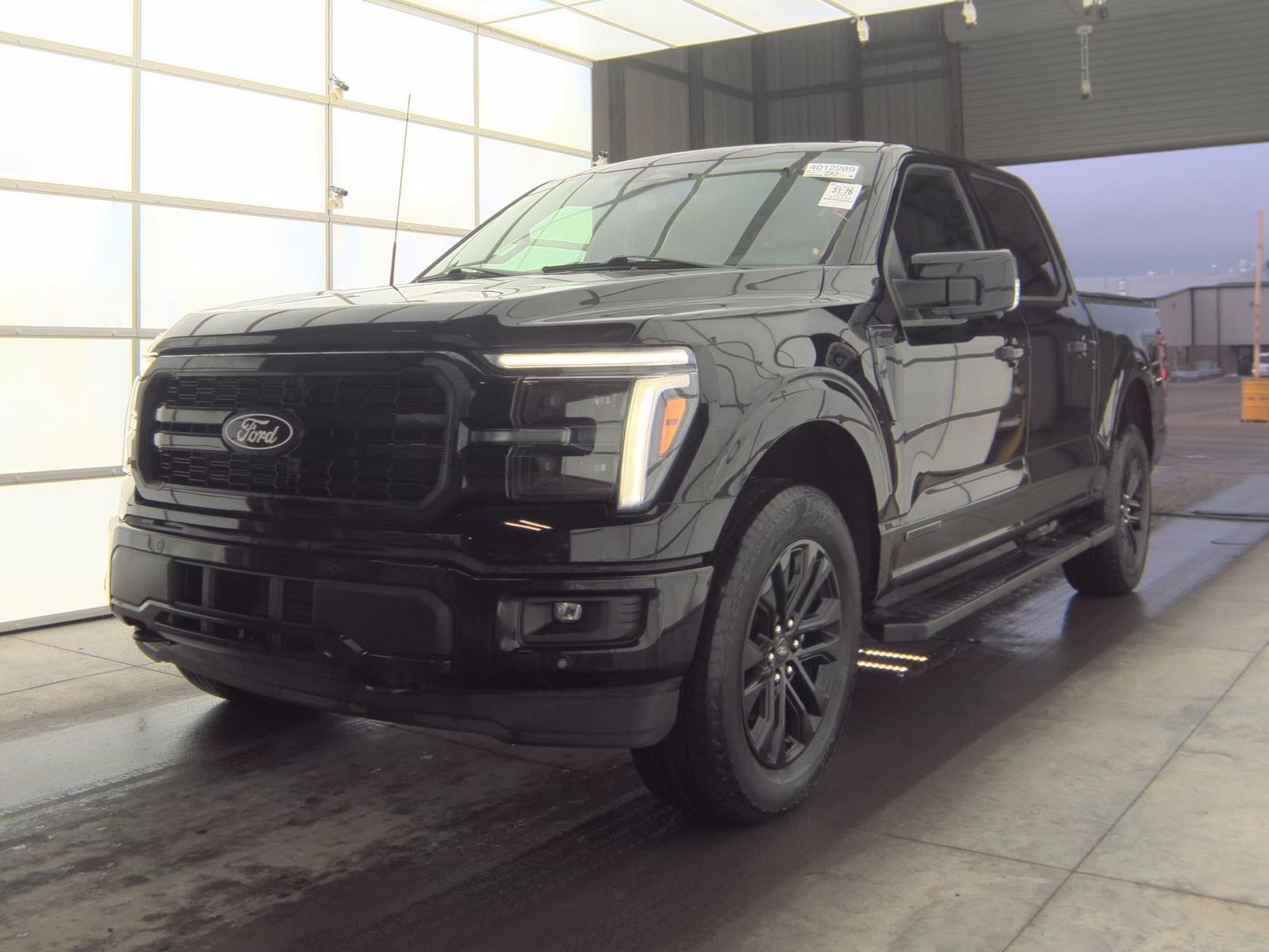 2025 Ford F-150 Hybrid Lariat AWD