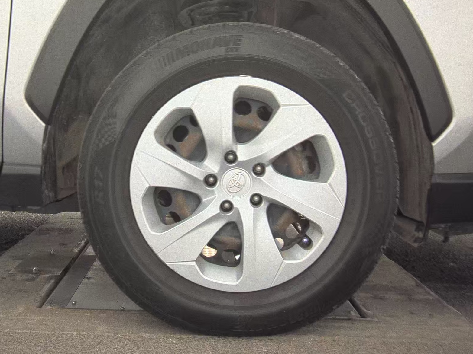 2019 Toyota RAV4 LE AWD