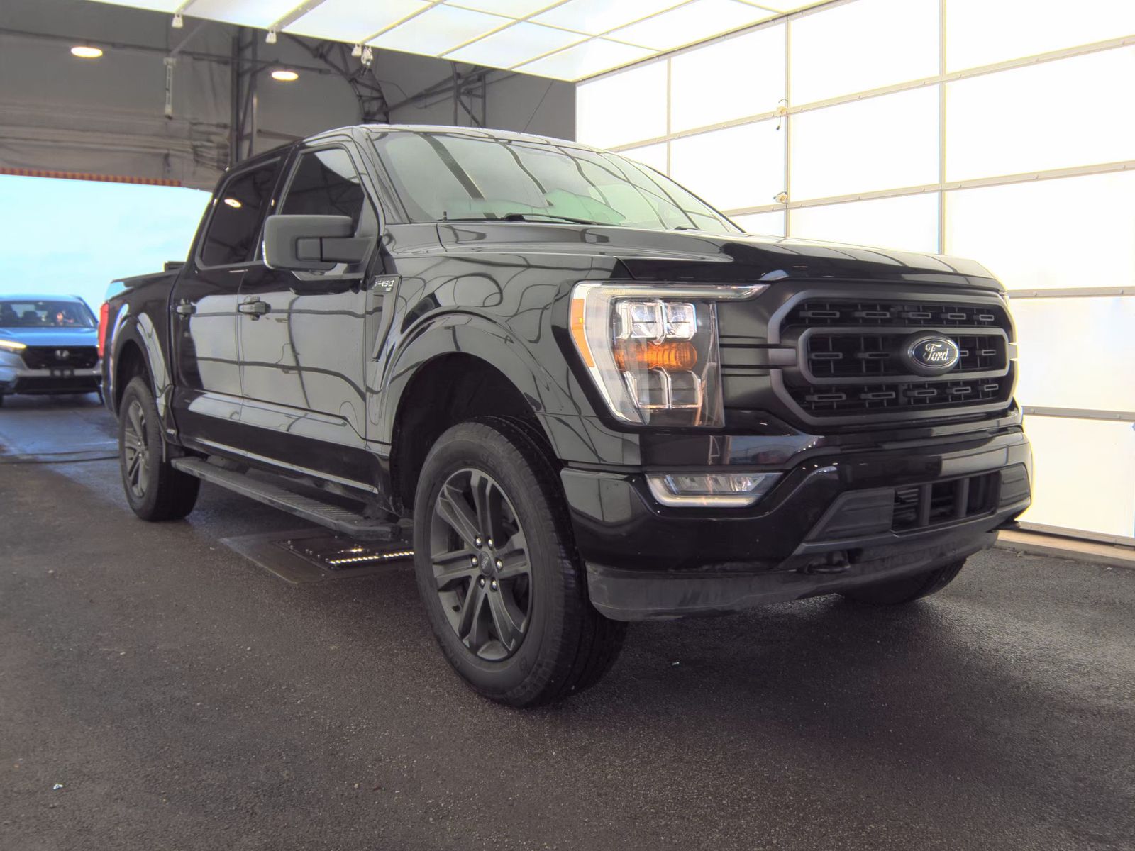 2023 Ford F-150 XLT AWD