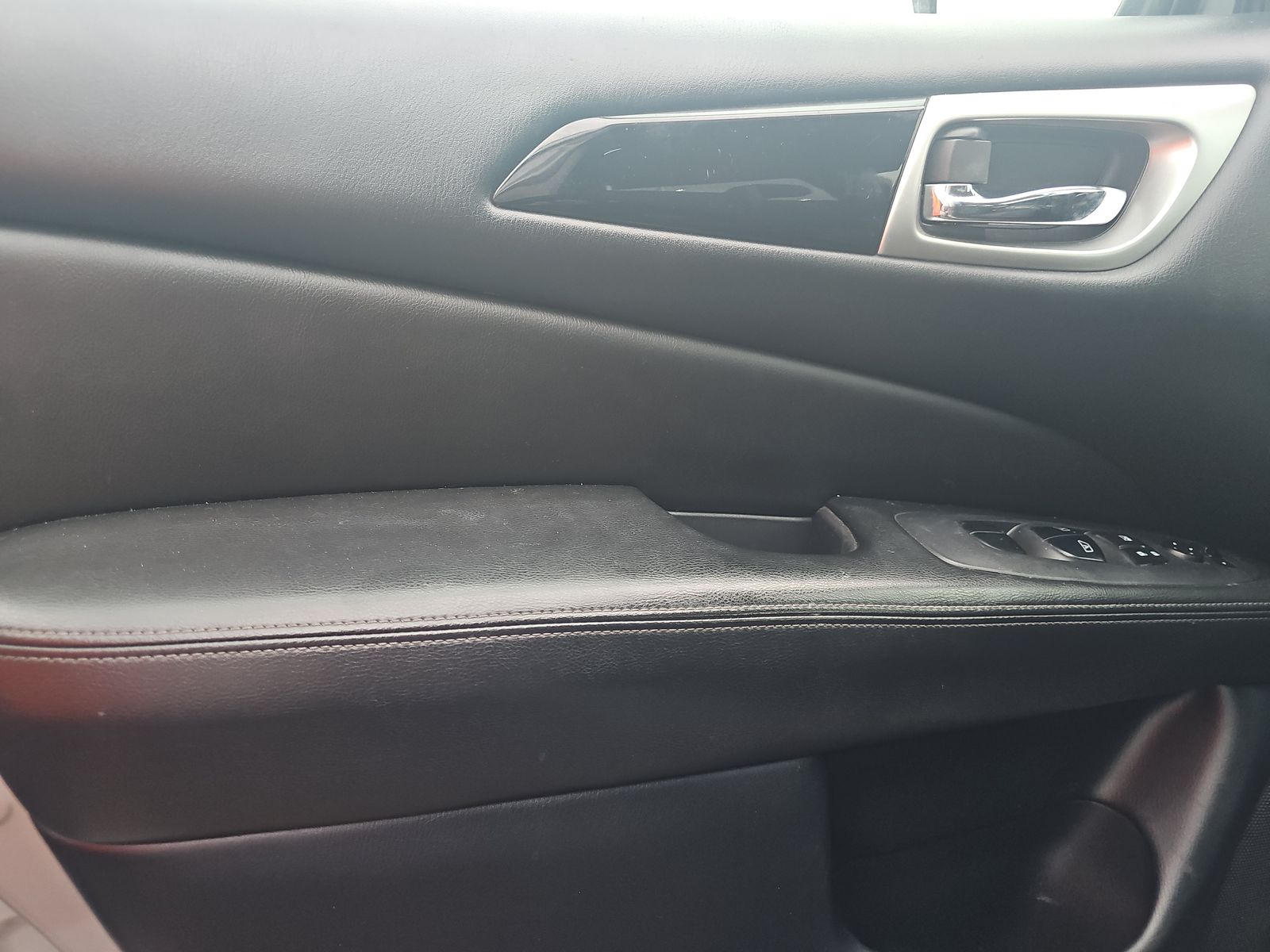 2018 Nissan Pathfinder SV AWD