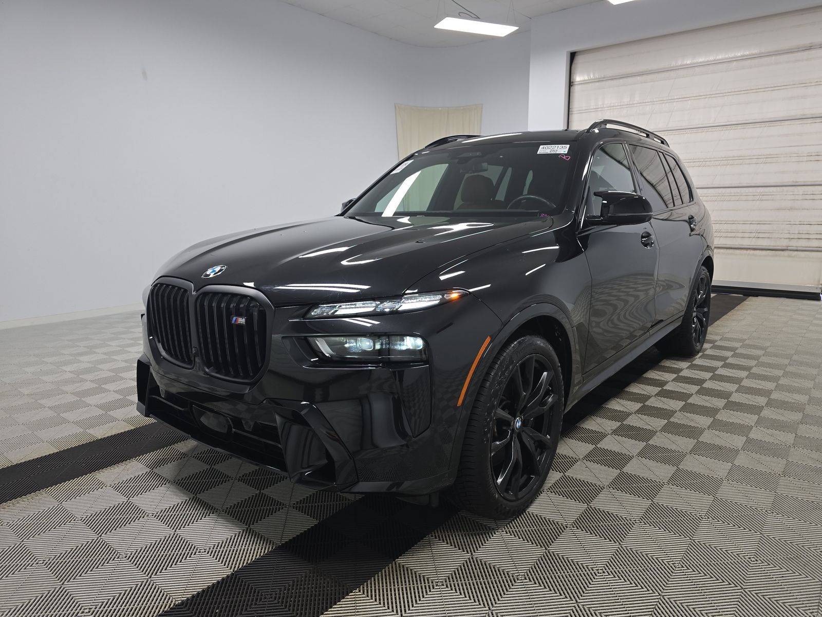 2024 BMW X7 M60i AWD