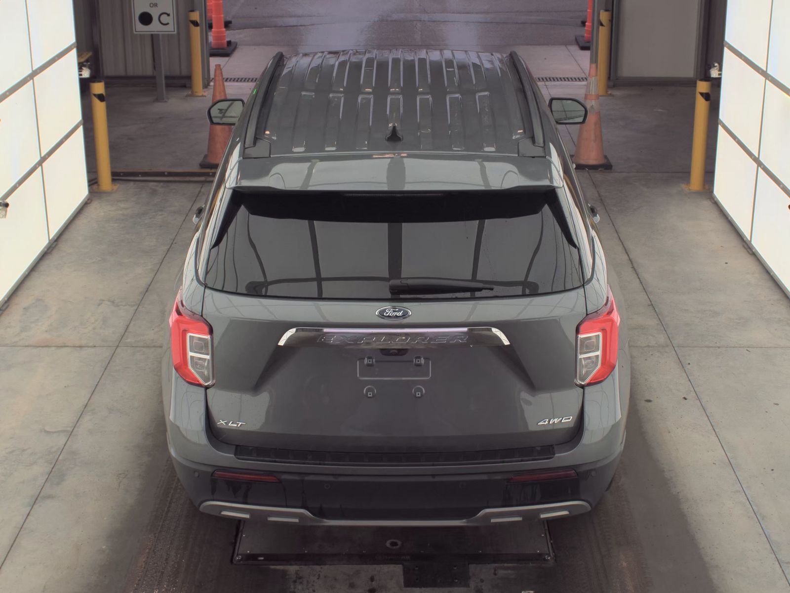 2023 Ford Explorer XLT AWD