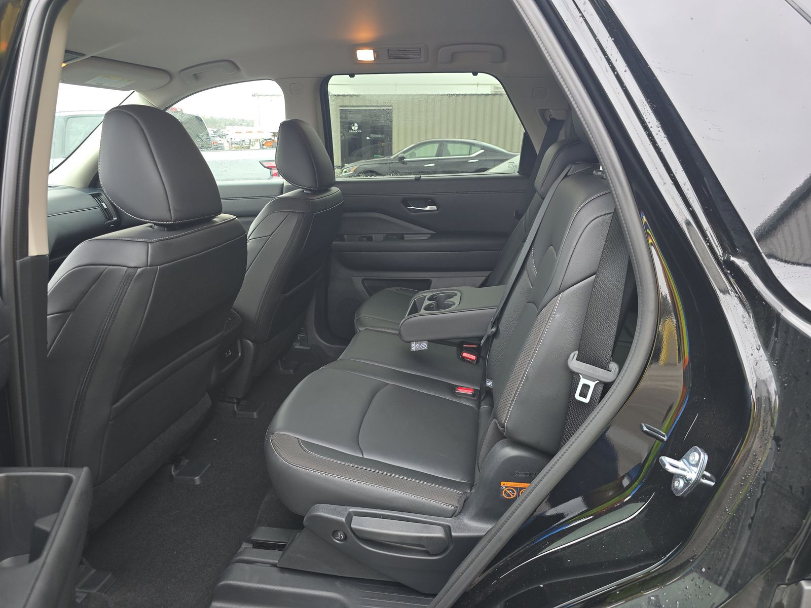 2025 Nissan Pathfinder SL AWD