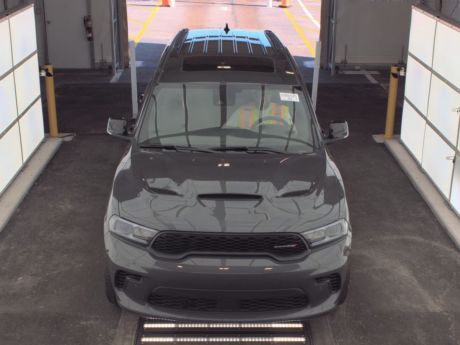 DODGE GT HEMI V8 - 3