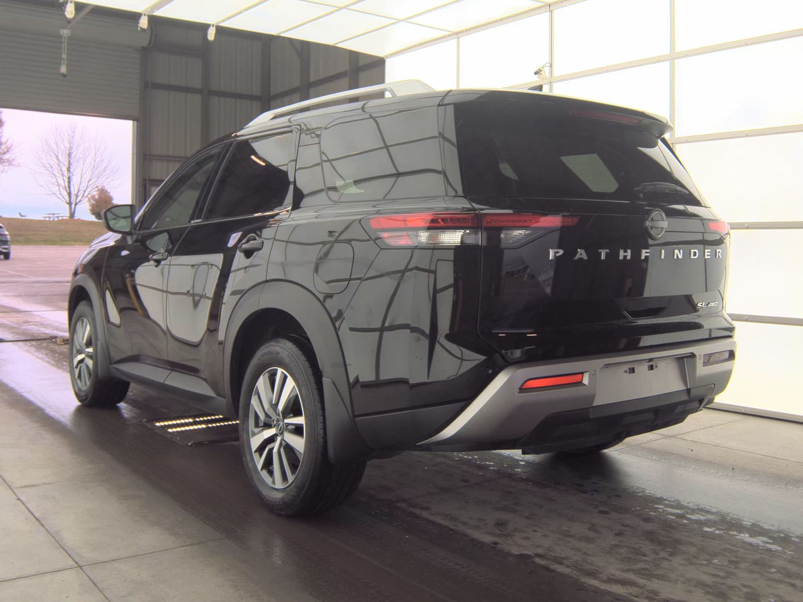 2025 Nissan Pathfinder SL AWD